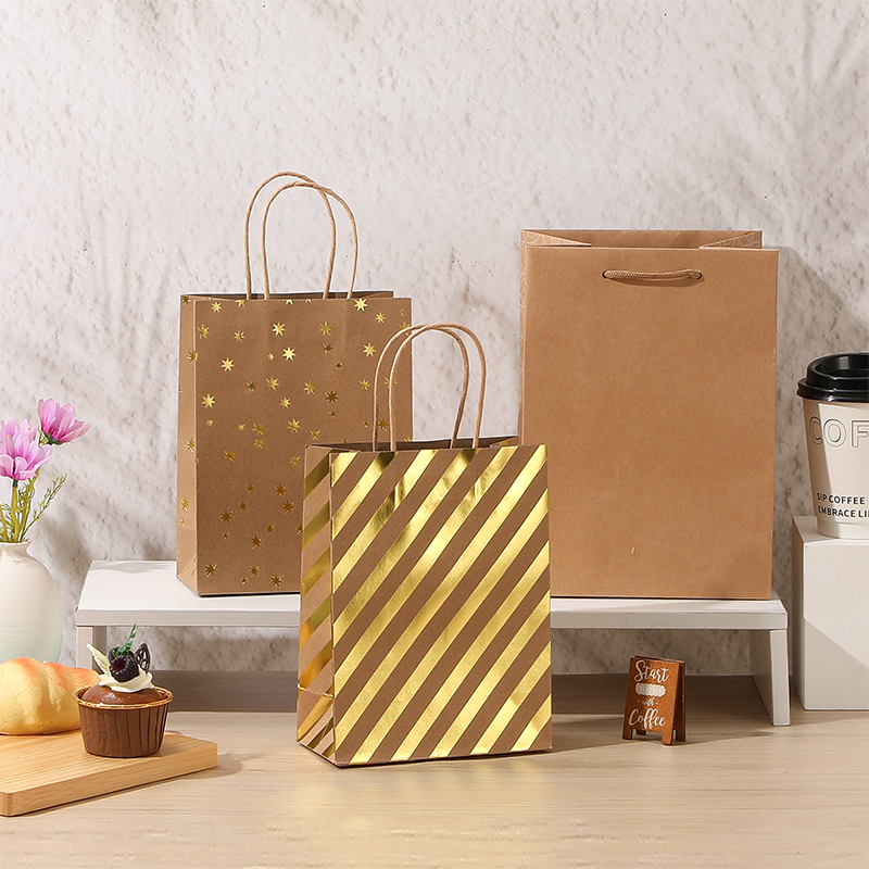 Günstige Kraftpapiertüten mit Geschenktütendruck und Griffen aus China