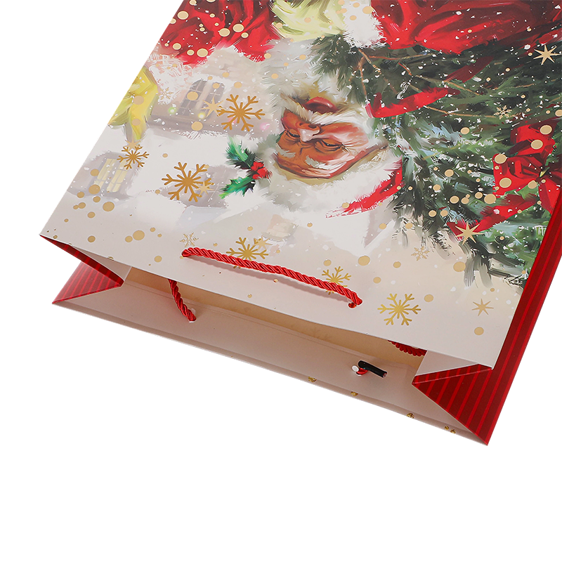 Weihnachtsbedruckte Geschenktüte aus Kraftpapier, saisonal dekorativ