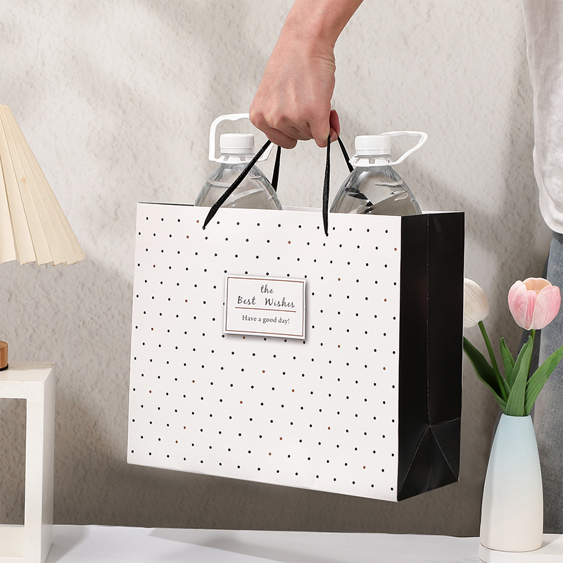 Hochwertige Geschenkpapiertüten für den Einzelhandel und als Geschenkverpackung